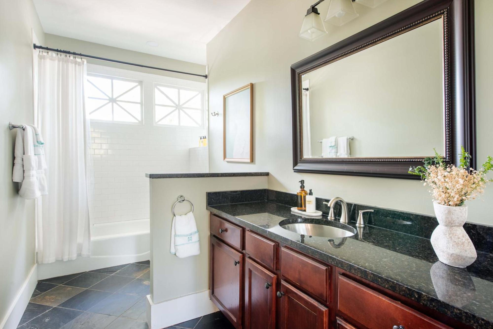 Le Tyger Apartment